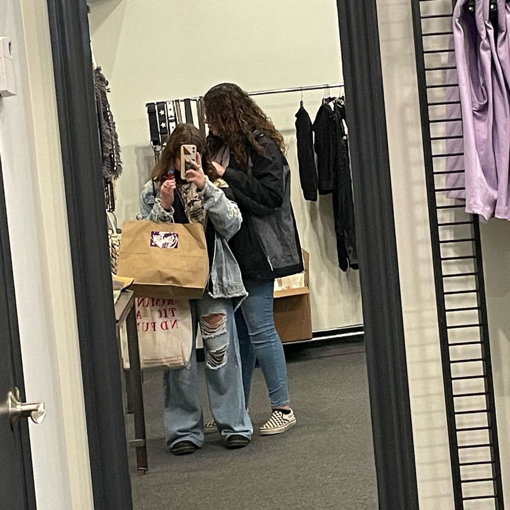 Meet your Posher, Eloise